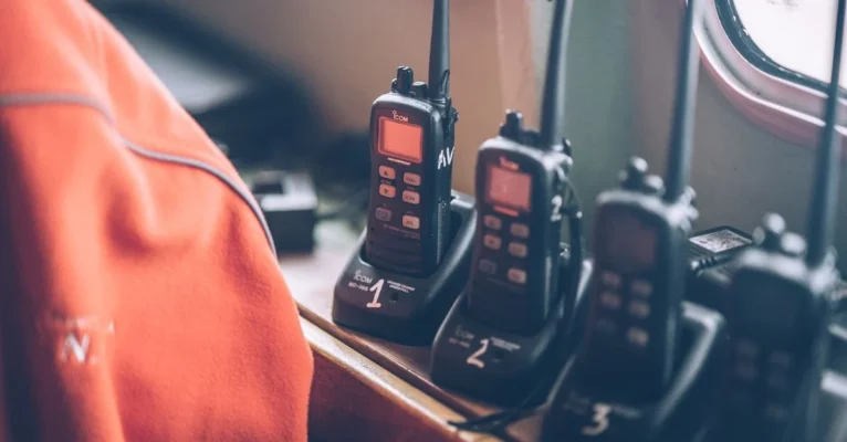 Best Hand Crank Emergency Radios of 2026: Independent Lifelines